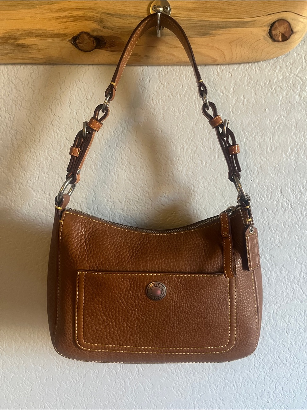 Vintage Coach Small Tan/Brown Pebble Leather Shoulder Bag with Chain-Link Strap